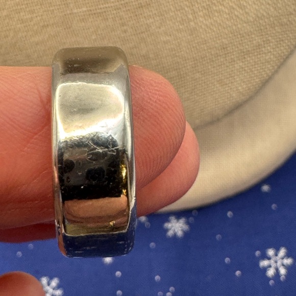 2016- New Stainless Steel Silver Band Shiny Rhinestones Ring Size 9 - Picture 3 of 11